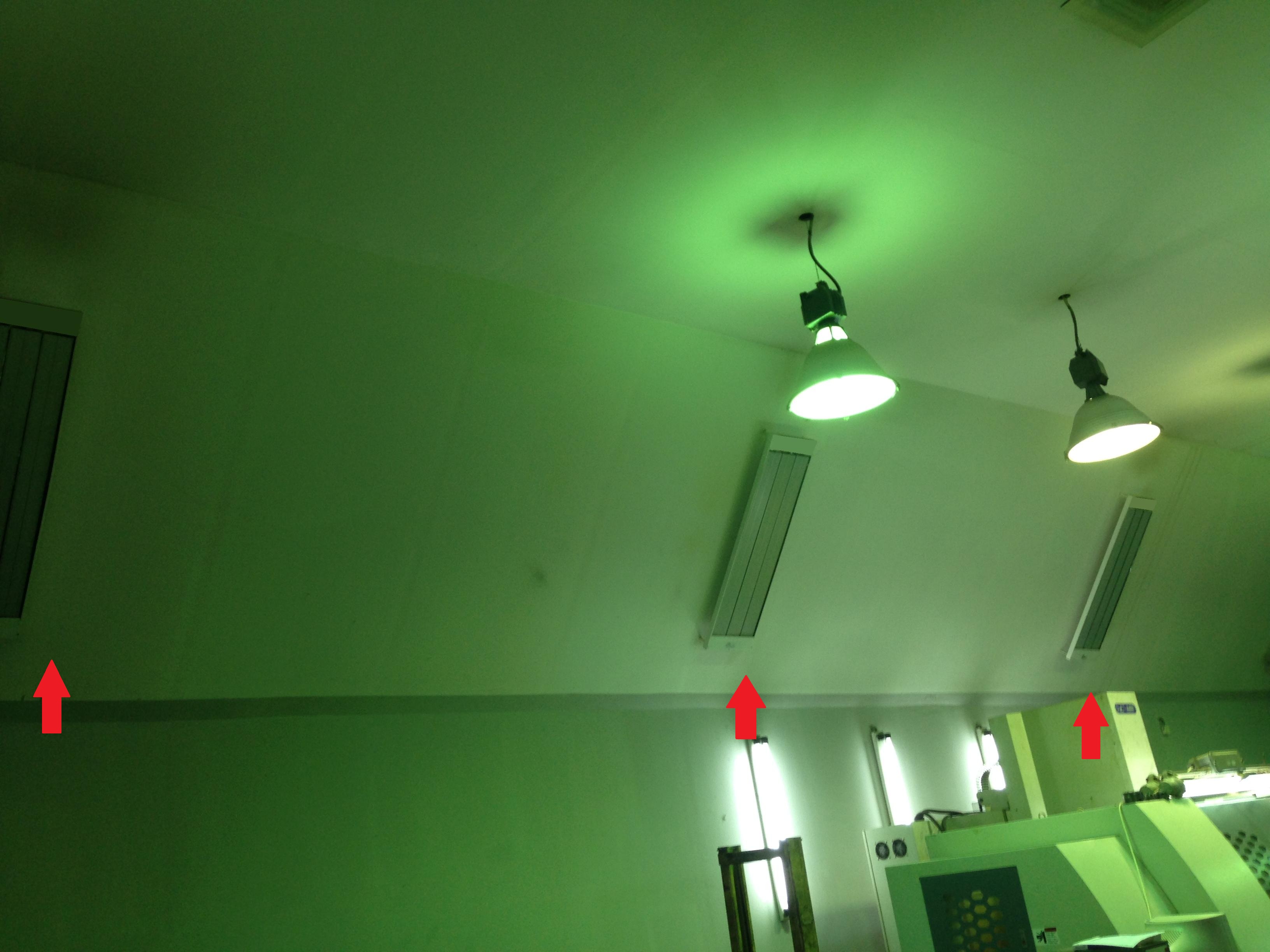 Infrared heating of a metalworking production workshop